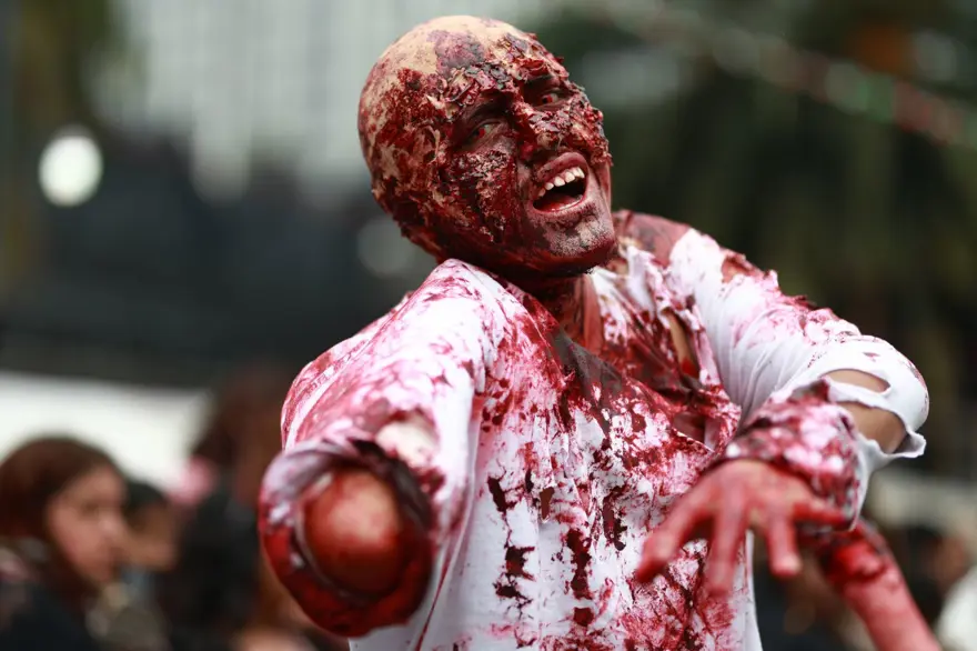 Mexico City'de "zombi işgali'' 7