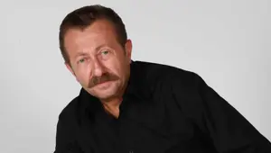 Erkan Can: Yas günlerinde tiyatro kapanmaz