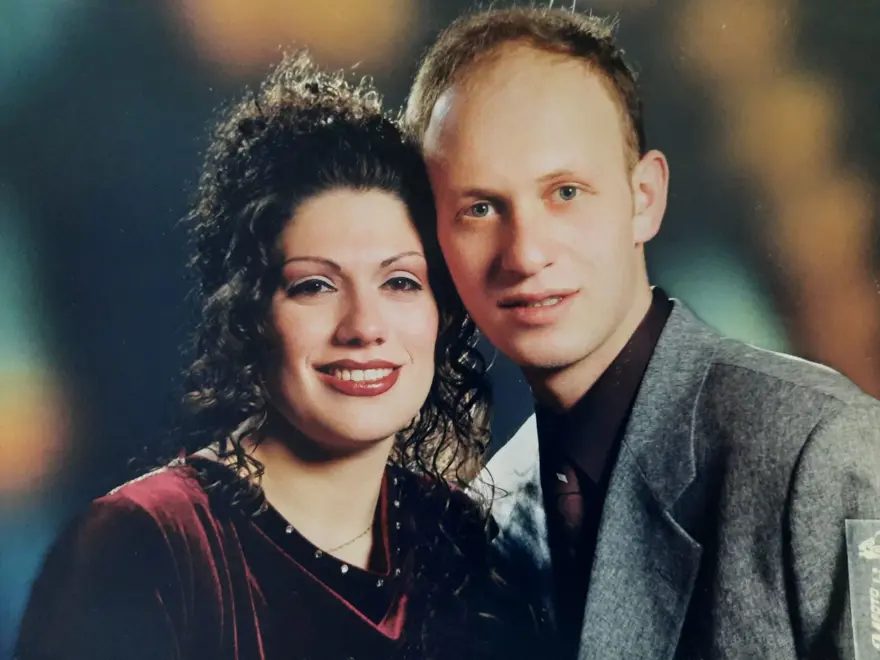 ''BİR ELMANIN İKİ YARISI GİBİYİZ'' 2 ''BİR ELMANIN İKİ YARISI GİBİYİZ'' 2