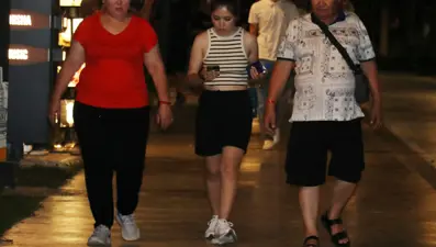 Gündüz evden çıkamadılar, gece kendilerini dışarı attılar