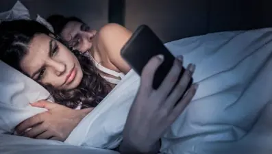 Sevgilisi aşırı kıskanç olan kişiler dikkat! Partnerinizde Othello Sendromu olabilir