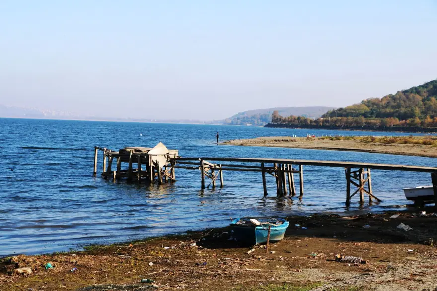 Sapanca Gölü'nde su seviyesi kritik noktaya doğru düşüyor 11