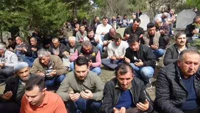 Bir köy onu çok sevdi şimdi gözyaşlarıyla uğurluyor