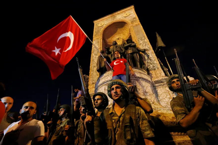 Yabancı ajansların gözüyle İstanbul'da 15 Temmuz 24 Yabancı ajansların gözüyle İstanbul'da 15 Temmuz 24