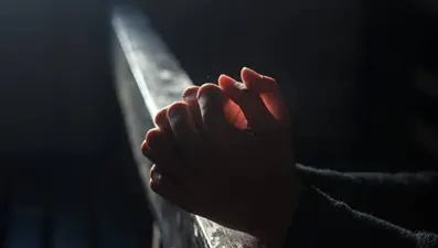 15 yaşındaki çocuk hastane tuvaletinde doğum yaptı