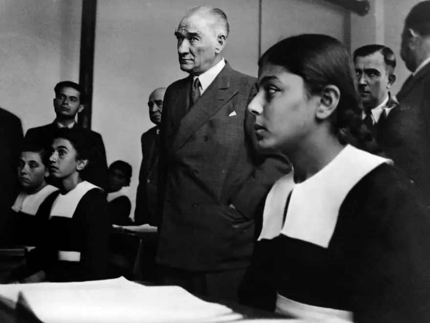 Cumhuriyet 102 yaşında! Dijital restorasyonla yenilenmiş 100 Atatürk fotoğrafı 16