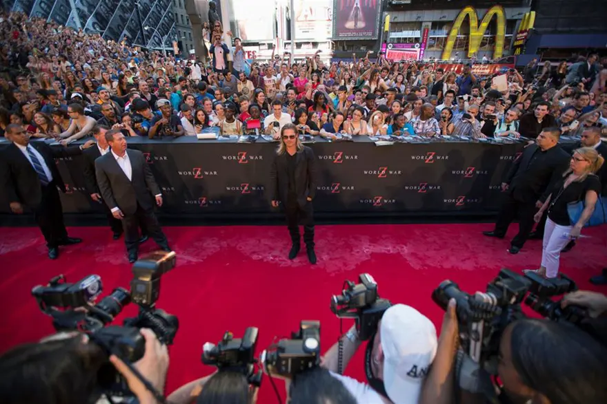 Times Meydanı'nda Brad Pitt izdihamı 7 Times Meydanı'nda Brad Pitt izdihamı 7