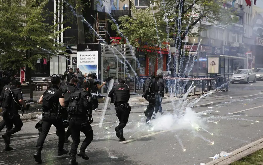 Beşiktaş'ta polis müdahalesi 5