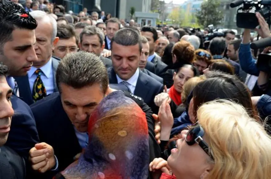 CHP reklamındaki teyze gözyaşlarına hakim olamadı 7