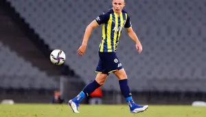 Fenerbahçe'den Szalai açıklaması Fenerbahçe'den Szalai açıklaması