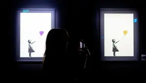 Gizemli sokak sanatçısı Banksy'nin eserleri Toronto'da büyük ilgi gördü Gizemli sokak sanatçısı Banksy'nin eserleri Toronto'da büyük ilgi gördü