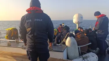 Ayvacık açıklarında 33 kaçak göçmen yakalandı