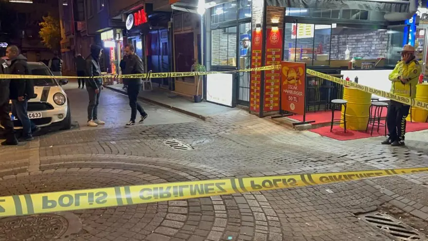 AYNI SOKAĞA YENİDEN GELİP BU KEZ HUSUMETLİSİNİ VURDU 3 AYNI SOKAĞA YENİDEN GELİP BU KEZ HUSUMETLİSİNİ VURDU 3