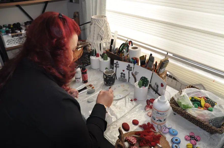 1 yılda kanseri yendi: Mücadelesini sanat eserine dönüştürdü 3 1 yılda kanseri yendi: Mücadelesini sanat eserine dönüştürdü 3