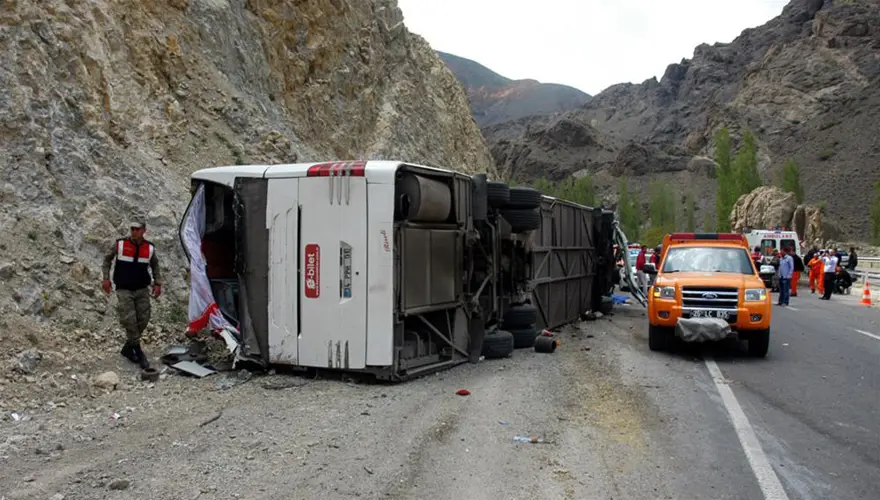 Aynı yolda yine ölümlü kaza 1 Aynı yolda yine ölümlü kaza 1