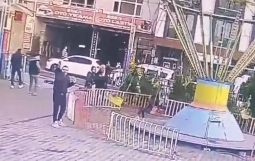 İstanbul'da lunaparkta silahlı saldırı 1