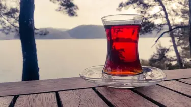 Çay tiryakileri dikkat! Birçok hastalığa davetiye çıkarıyor