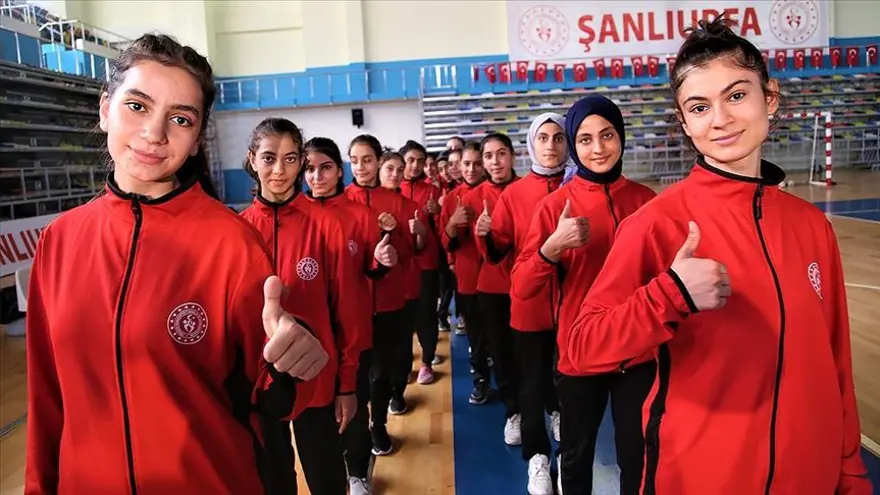 TOPRAK SAHADAN SALONA 6