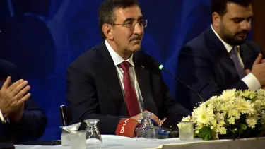 Cevdet Yılmaz: İzmir'de 200 bin deprem konutu bu yıl sonu teslim edilecek