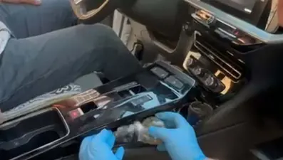 Otomobille uyuşturu ticaretine tutuklama