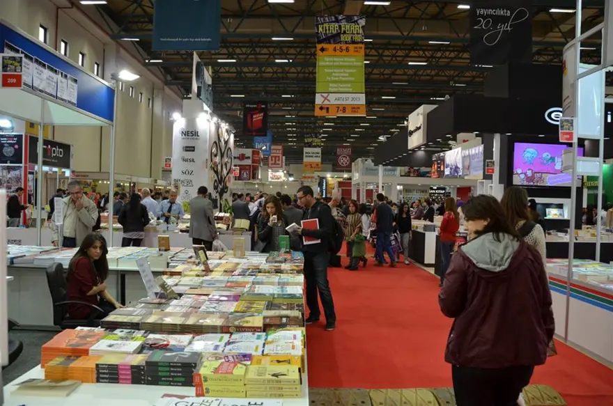 Kitap tutkunları TÜYAP'da buluştu 15
