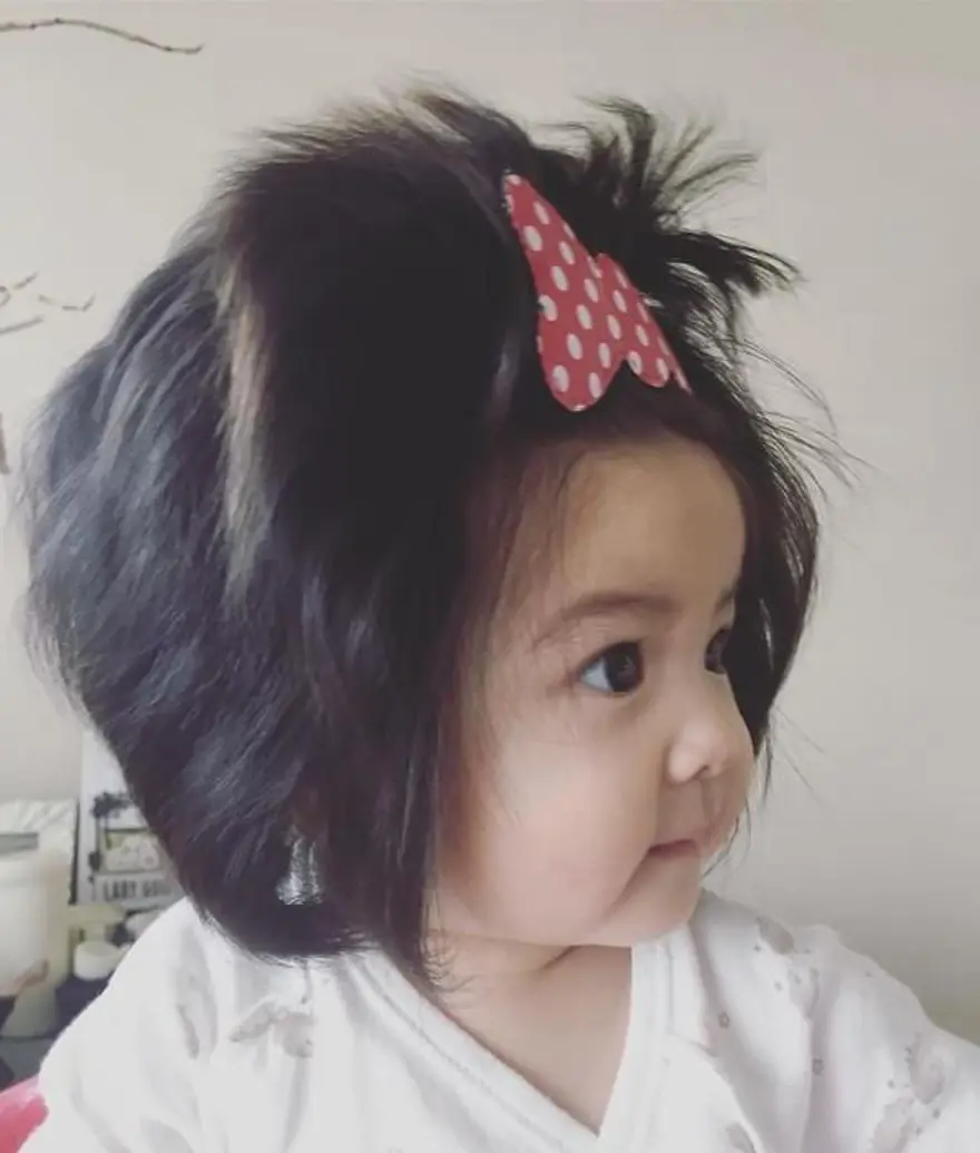 6 aylık bebek sosyal medyayı salladı 9