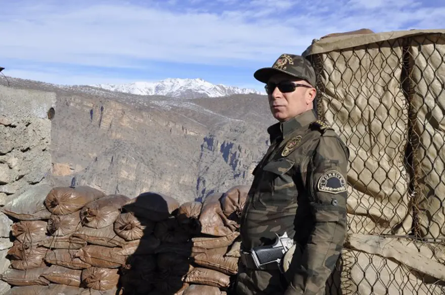 Hakkari'de kaymakam, emniyet müdürü ve komutanlardan moral ziyareti 3