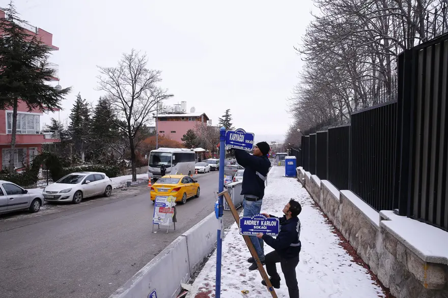 Rus Büyükelçi Karlov'un adı sokağa verildi 8