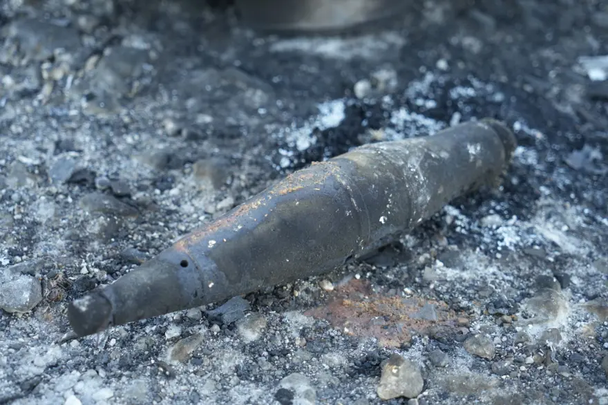 Münbiç'ten kaçan teröristler araçlarını ateşe verdi 9