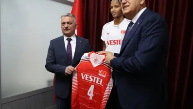 A Milli Kadın Voleybol Takımı oyuncusu Melissa Vargas Malatya'da