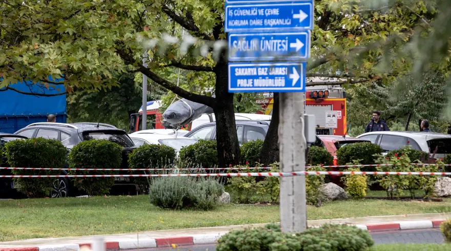 Üzerine F-4 parçası düşen araçların zararını kim karşılayacak? 16