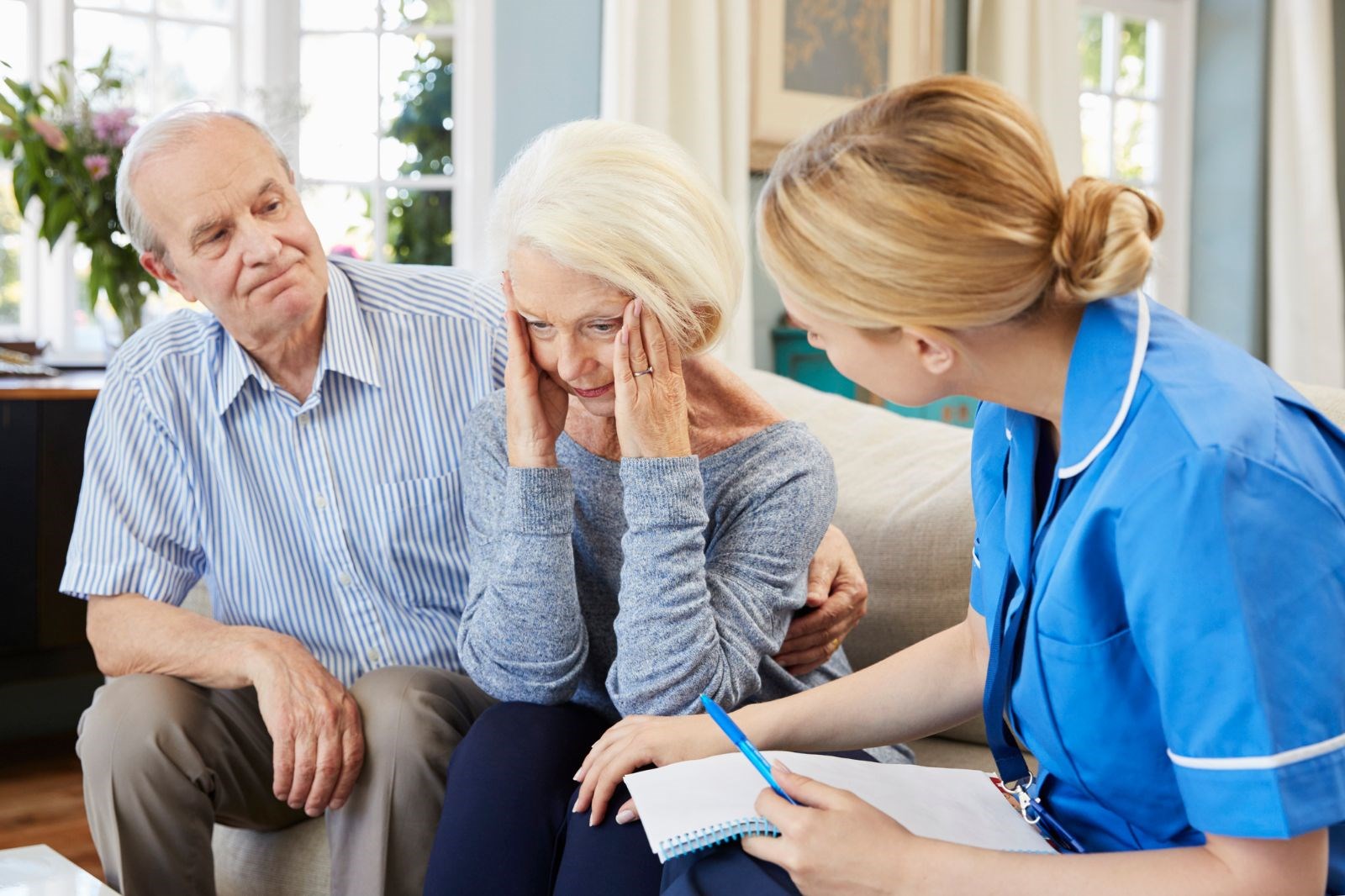 Alzheimer nedir, neden olur? (Alzheimer belirtileri ve tedavisi)
