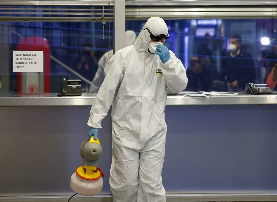 Meclis'te Corona virüs için dezenfeksiyon yapıldı 14