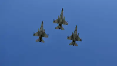 Fethiye'de F-16'lar gösteri uçuşu yaptı