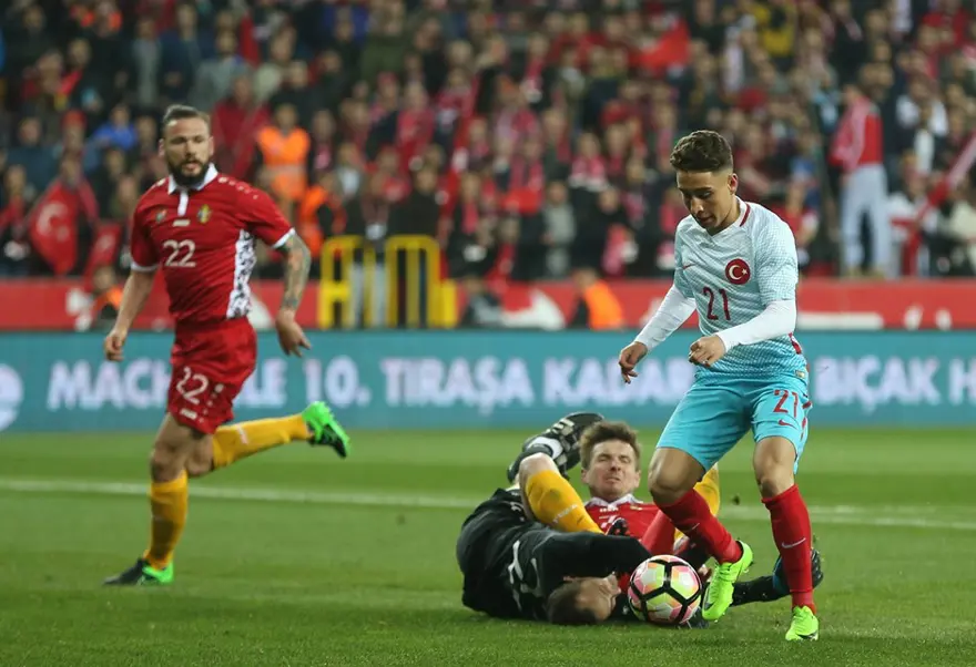 Emre Mor çaresiz bıraktı! 2