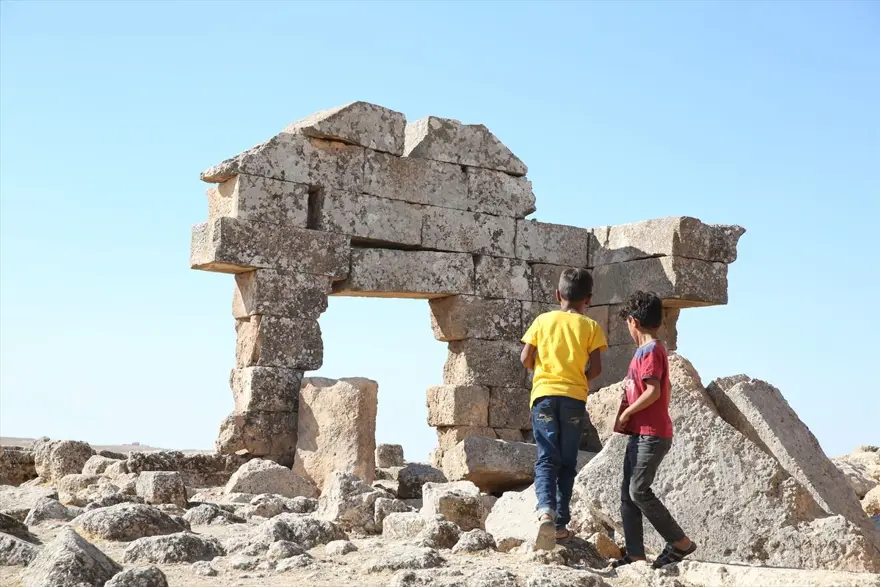 Şuayb Antik Kenti, surları ve dehlizleriyle ilgi çekiyor 1