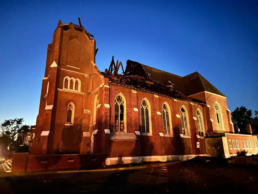 New York’u hortum vurdu: 1 kişi öldü, acil durum ilan edildi 