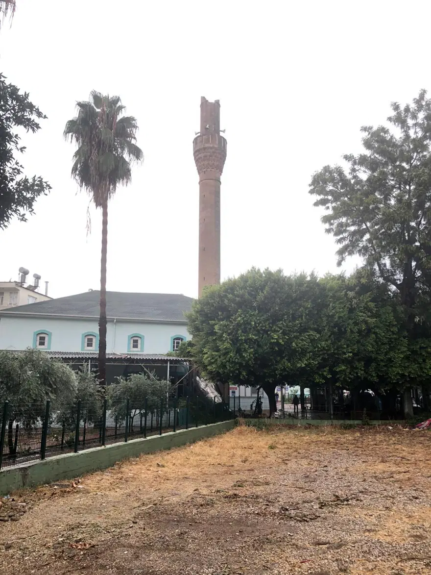 CAMİNİN MİNARESİ YIKILDI 1