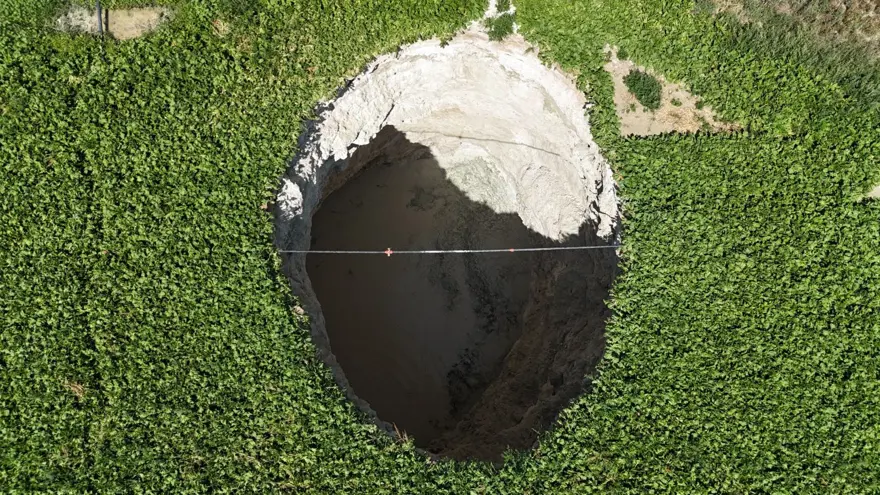 Aynı tarlada ikinci kez obruk oluştu 5