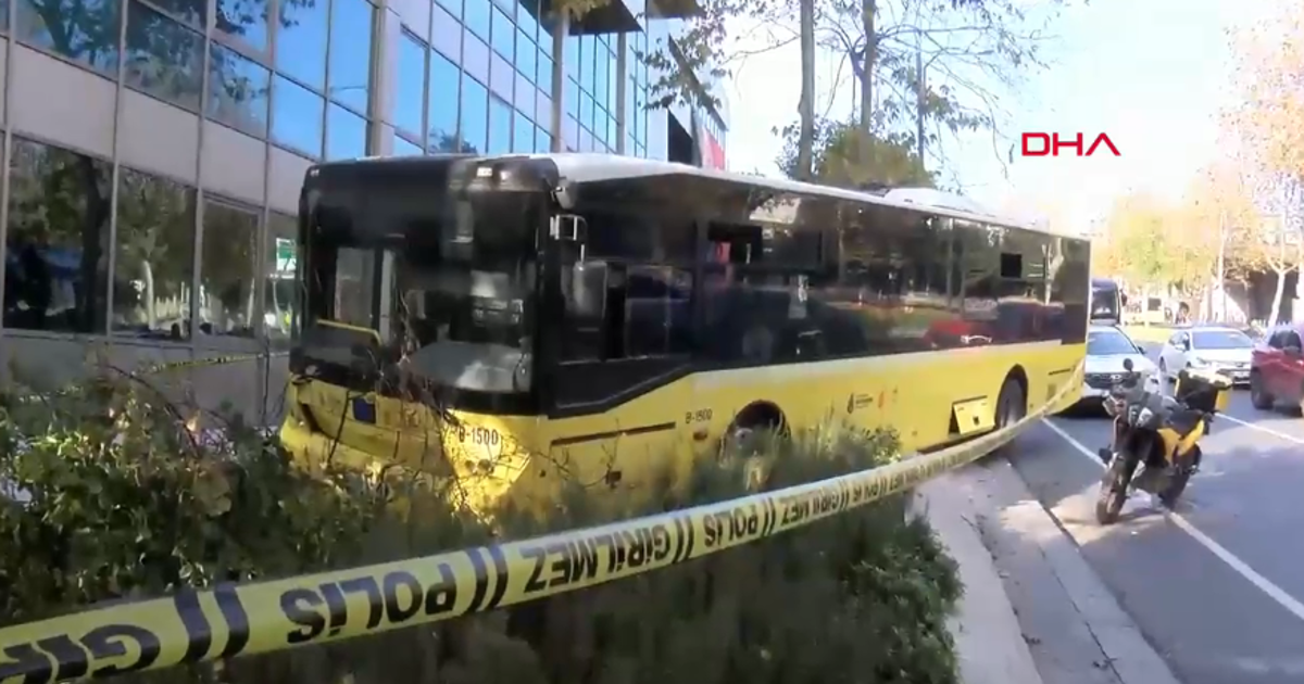 İETT şoförü direksiyon başında kalp krizi geçirdi