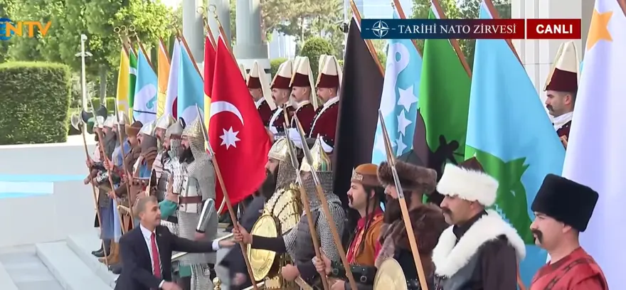 TÖRENDE 16 TÜRK DEVLETİ DE TEMSİL EDİLDİ 2