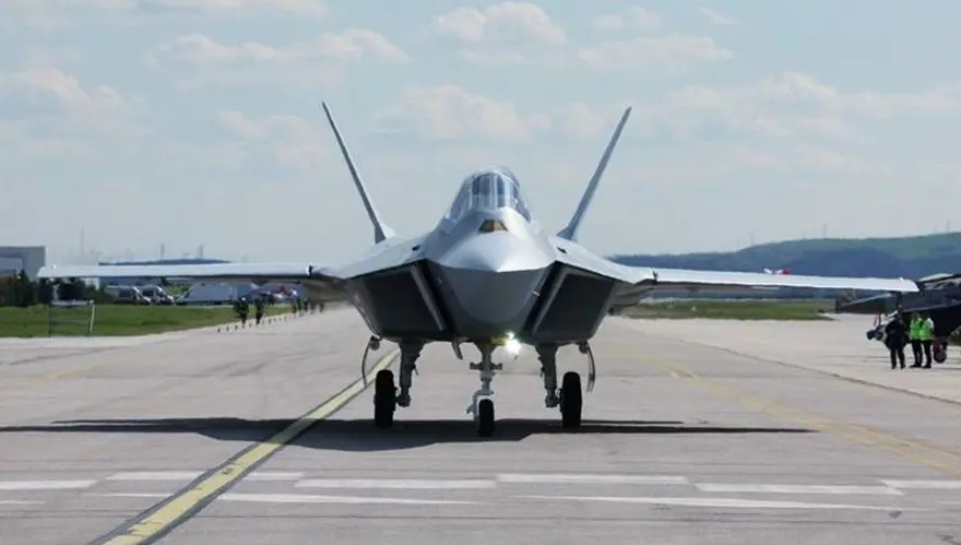 Yerli savaş uçağı KAAN "görünmez" olacak! 5