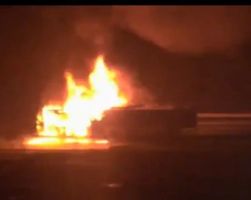 Seyir halindeki İETT otobüsünde yangın 