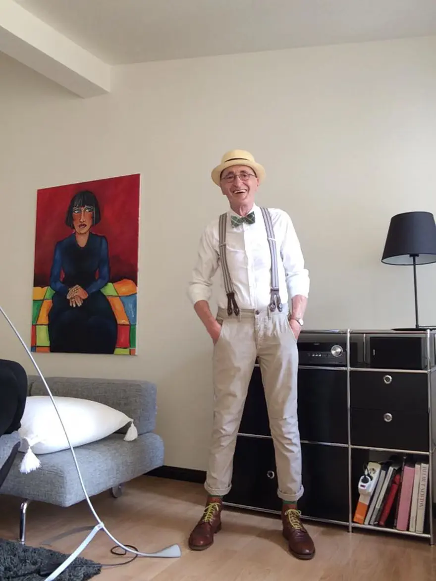 Tarzıyla gençlere taş çıkartıyor 10