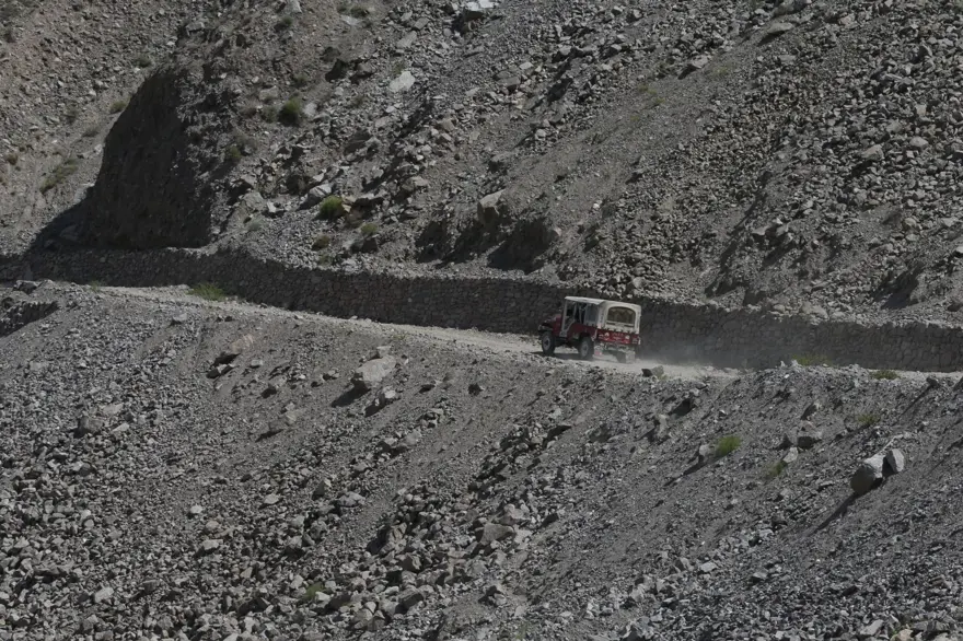 Pakistan'ın en tehlikeli yollarından 'Fairy Meadows' macera tutkunlarının gözdesi 4 Pakistan'ın en tehlikeli yollarından 'Fairy Meadows' macera tutkunlarının gözdesi 4