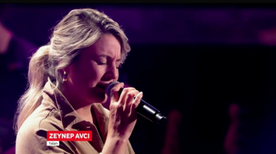 Türk yarışmacı Zeynep Avcı 'Voice of Germany'yi salladı 2