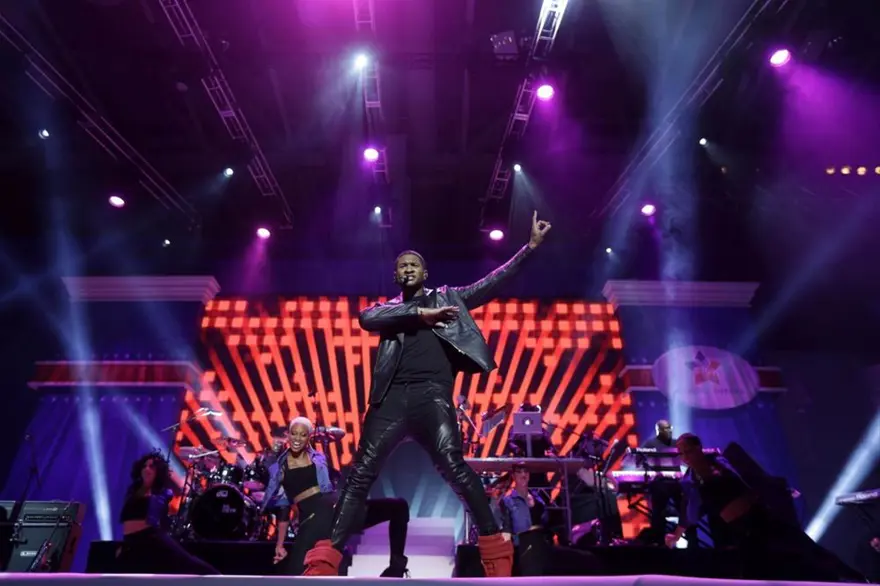 Yemin töreni öncesi sahnede bir yıldız 21 Yemin töreni öncesi sahnede bir yıldız 21