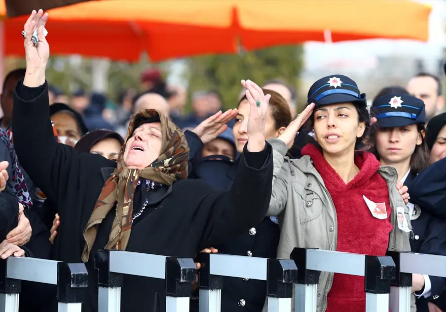 İki aylık evli şehit polis Tugay Can Kızılırmak'a veda 10