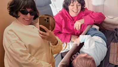 Ezgi Mola ile oğlu Can'ın ilk yolculuğu: Böyle böyle dünyayı keşfedelim