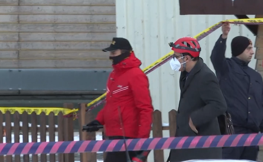 Kartalkaya'daki otel yangını faciası: Bilirkişi heyeti Grand Kartal Otel'de inceleme yaptı 7